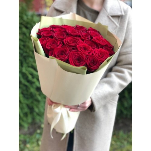 Купить на заказ Букет из 21 красной розы с доставкой в Костанае