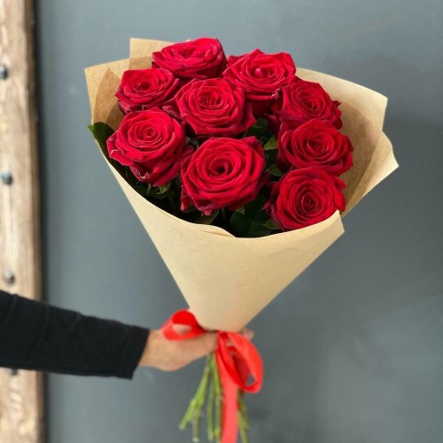 Купить на заказ Букет из 9 красных роз с доставкой в Костанае