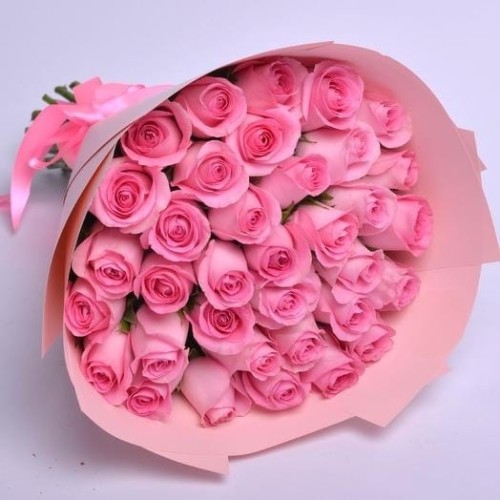 Купить на заказ Букет из 35 розовых роз с доставкой в Костанае