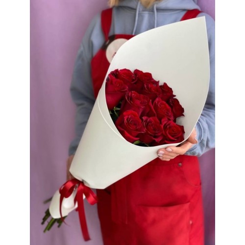 Купить на заказ 15 красных роз с доставкой в Костанае