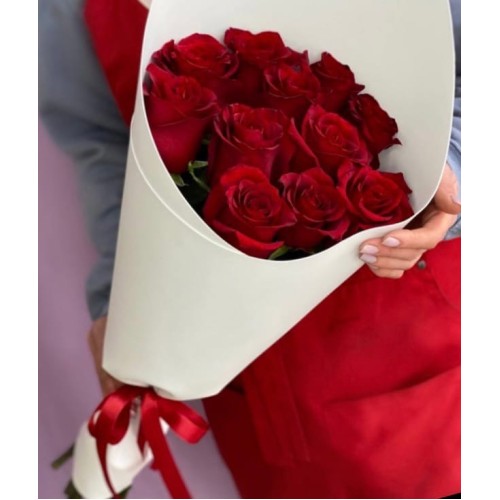 Купить на заказ Букет из 11 красных роз с доставкой в Костанае
